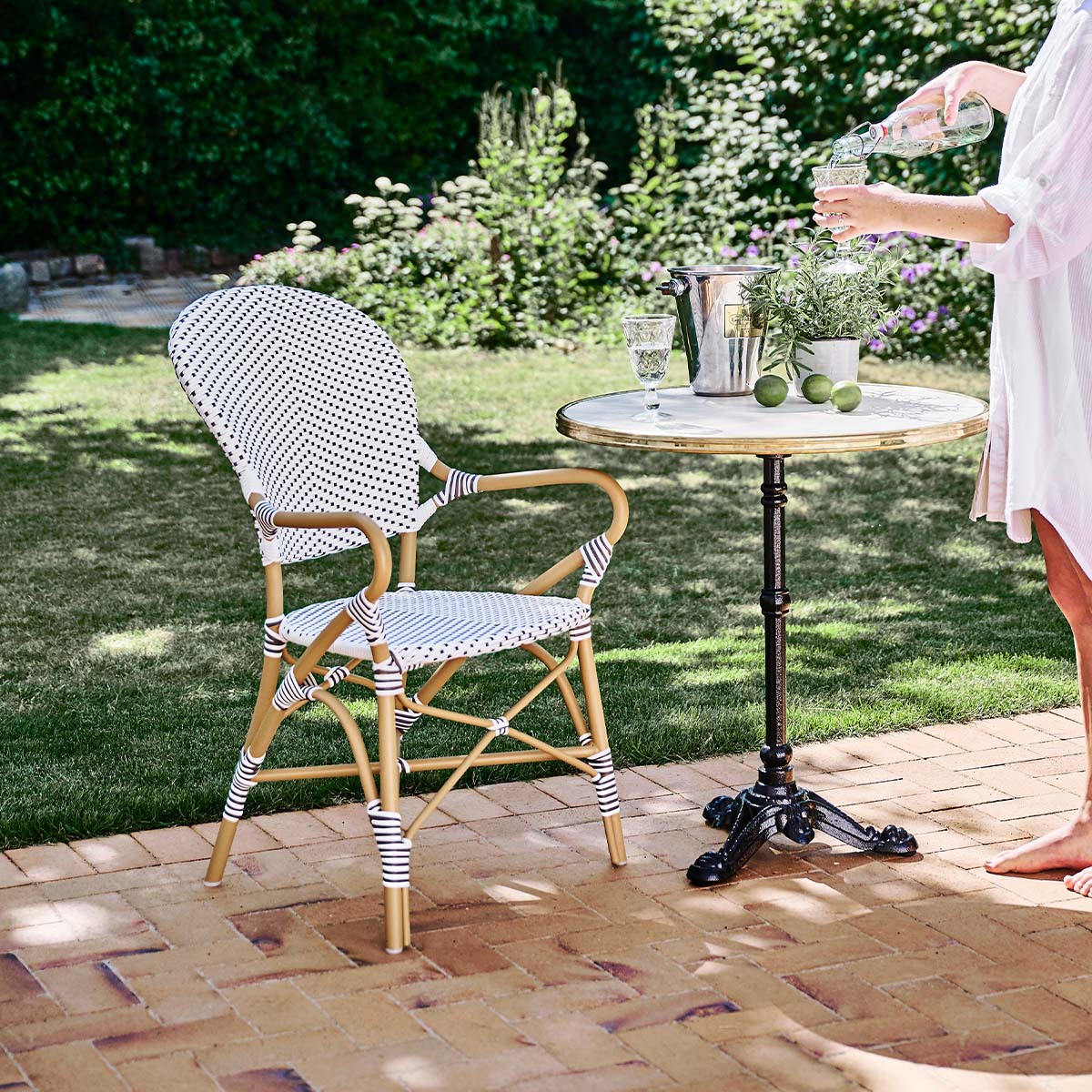 Lyon Café Table | Versalite Marble