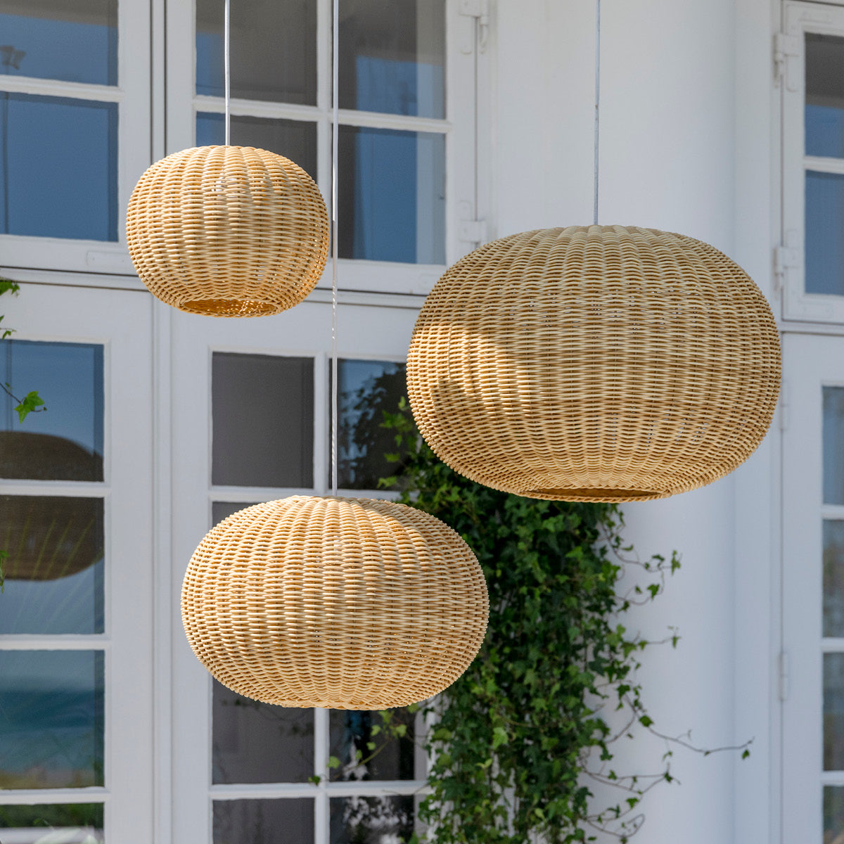 Tangelo Exterior Lampshade Ø49 cm | Medium