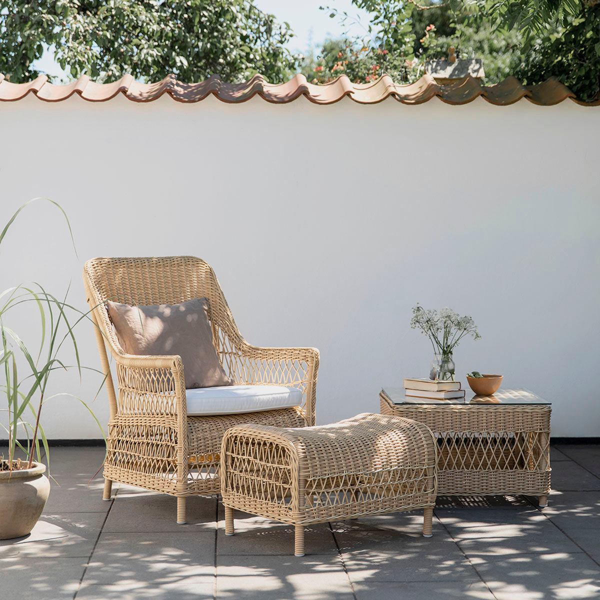 Dawn Exterior Lounge Chair