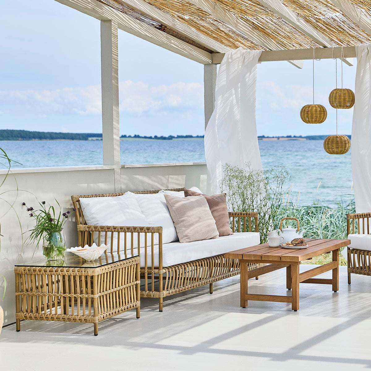 Caroline Exterior Side Table